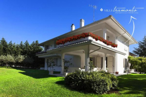 Villa Tramonto luxury apartment with private swimming pool